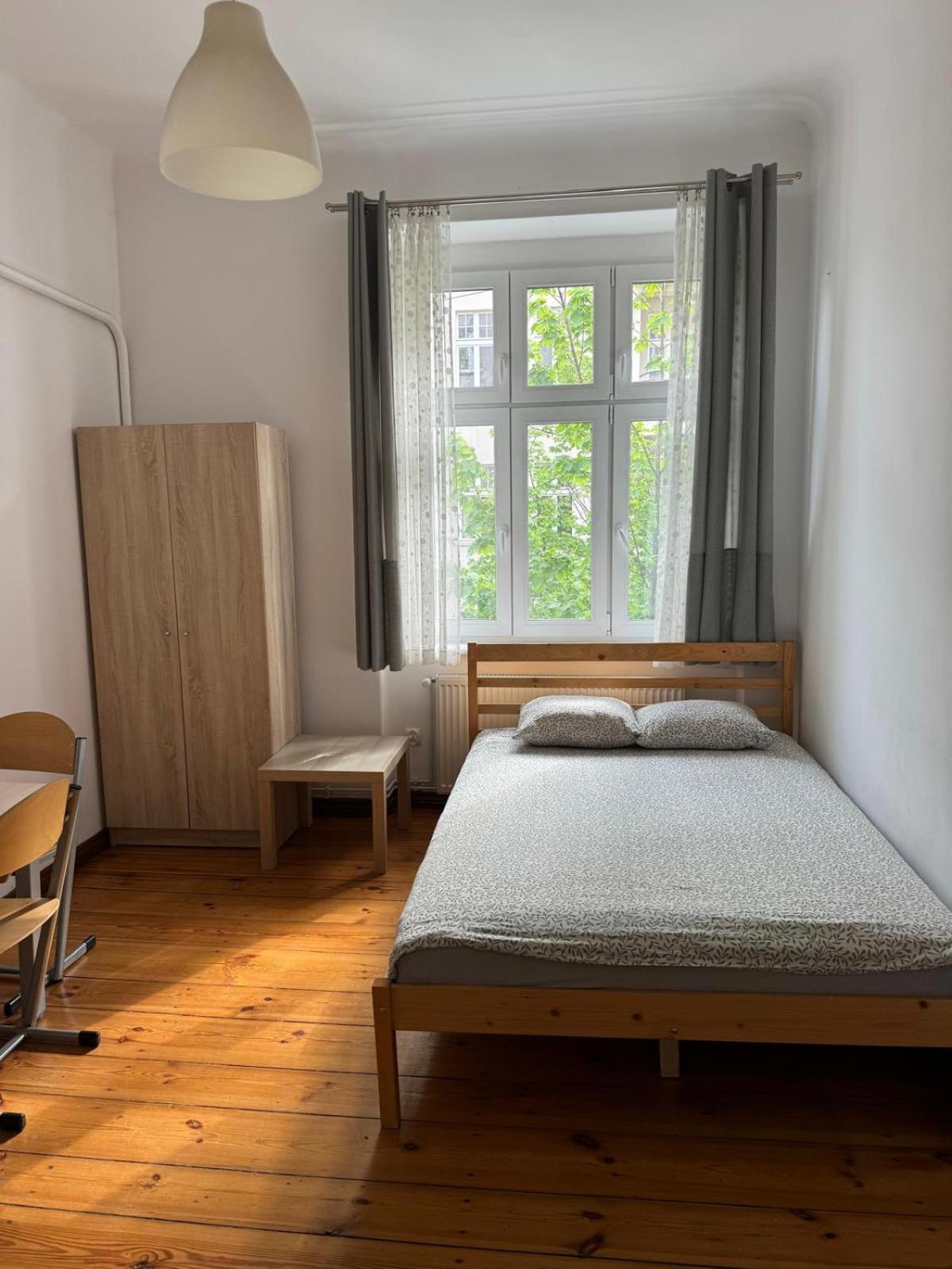 Lilia House Hostel Poznań Buitenkant foto