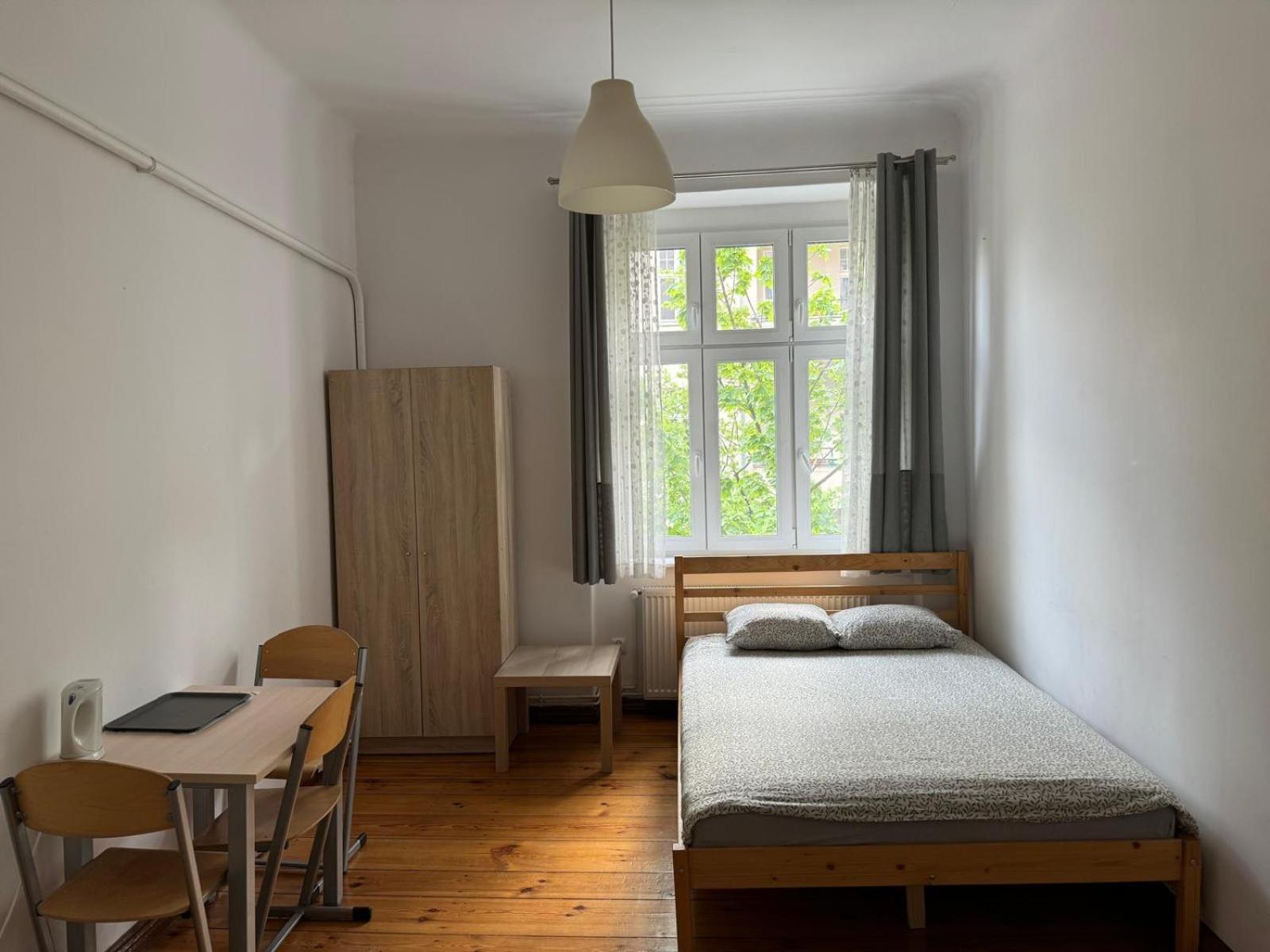 Lilia House Hostel Poznań Buitenkant foto