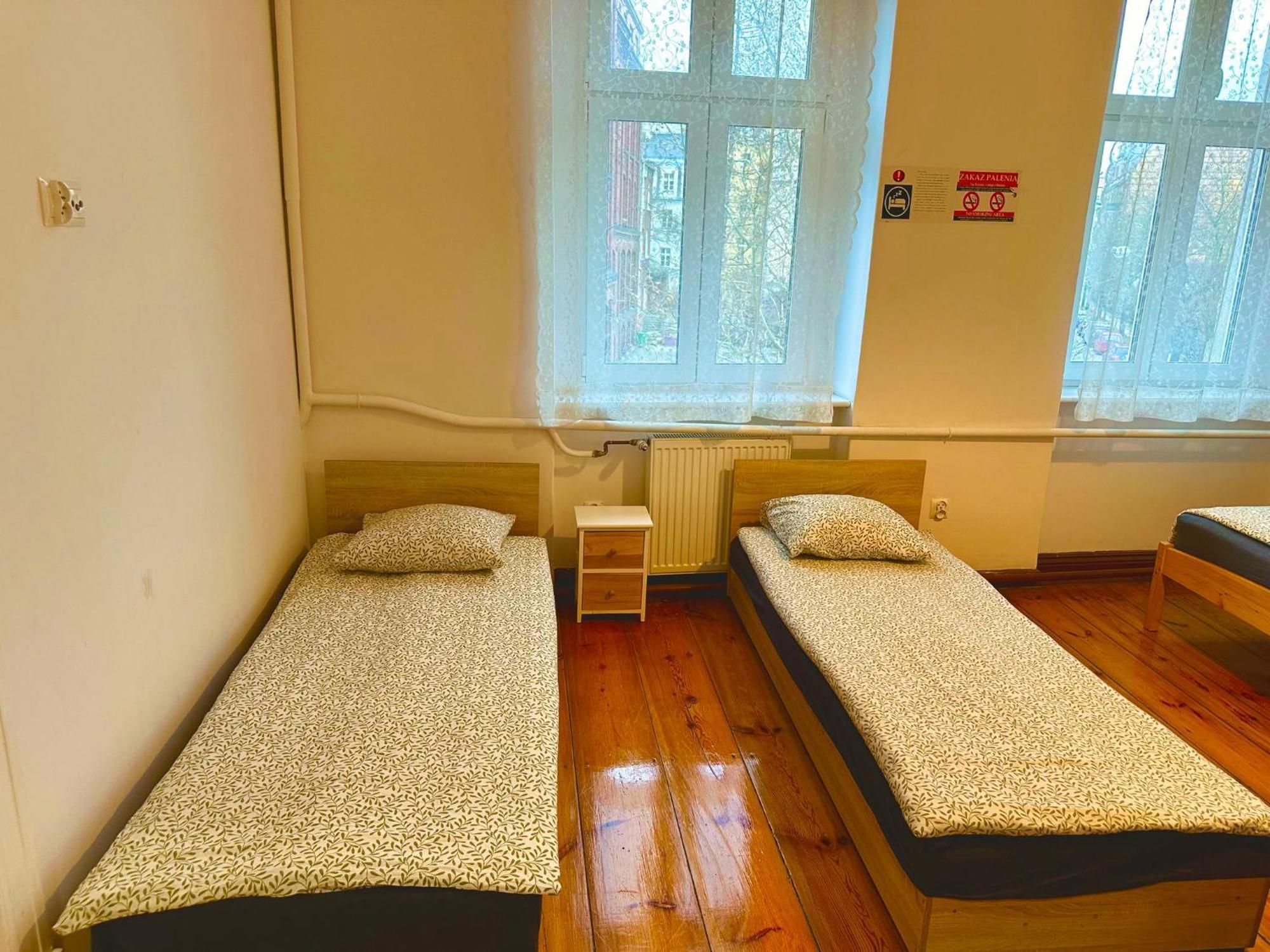 Lilia House Hostel Poznań Buitenkant foto