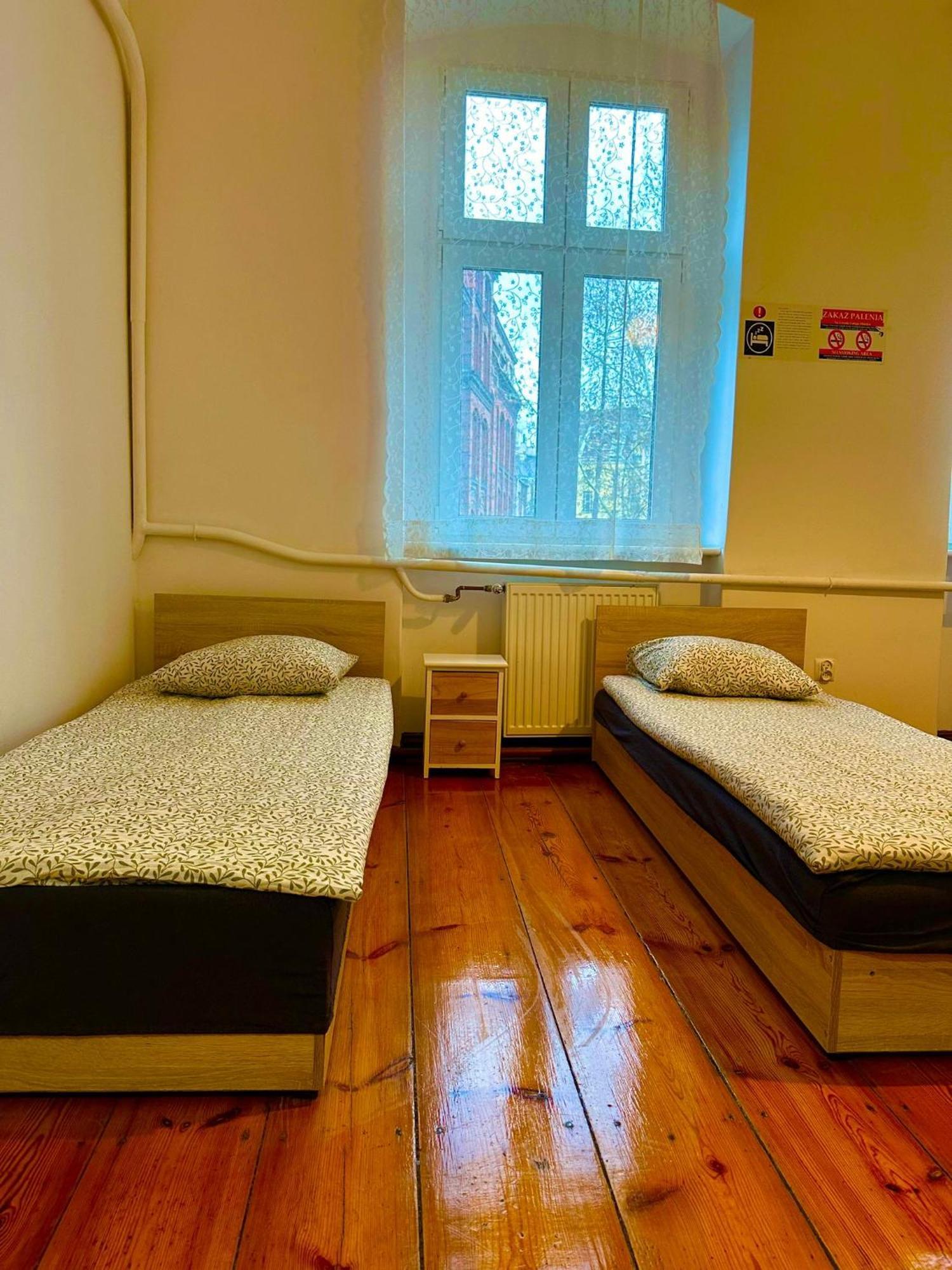 Lilia House Hostel Poznań Buitenkant foto
