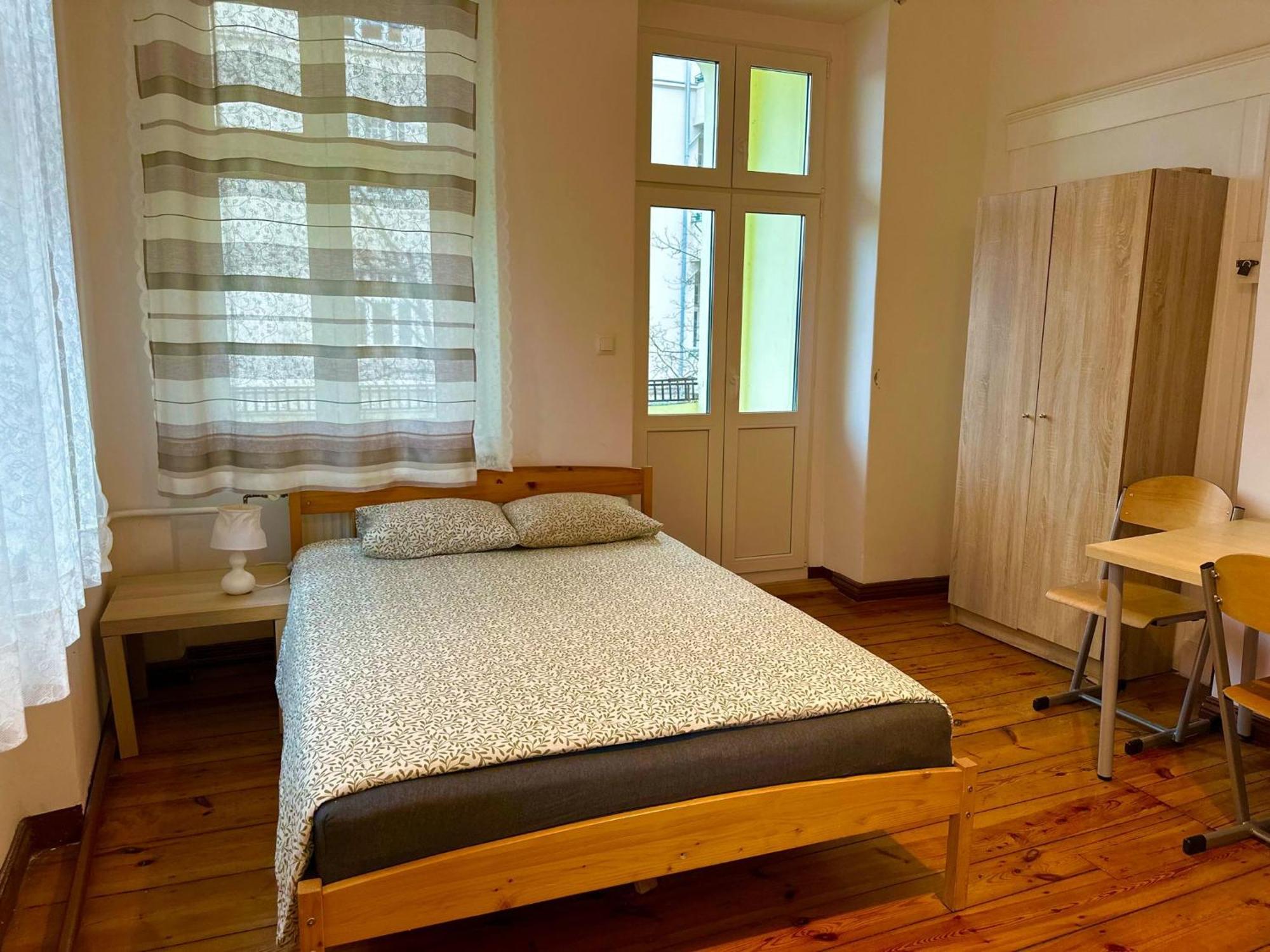 Lilia House Hostel Poznań Buitenkant foto