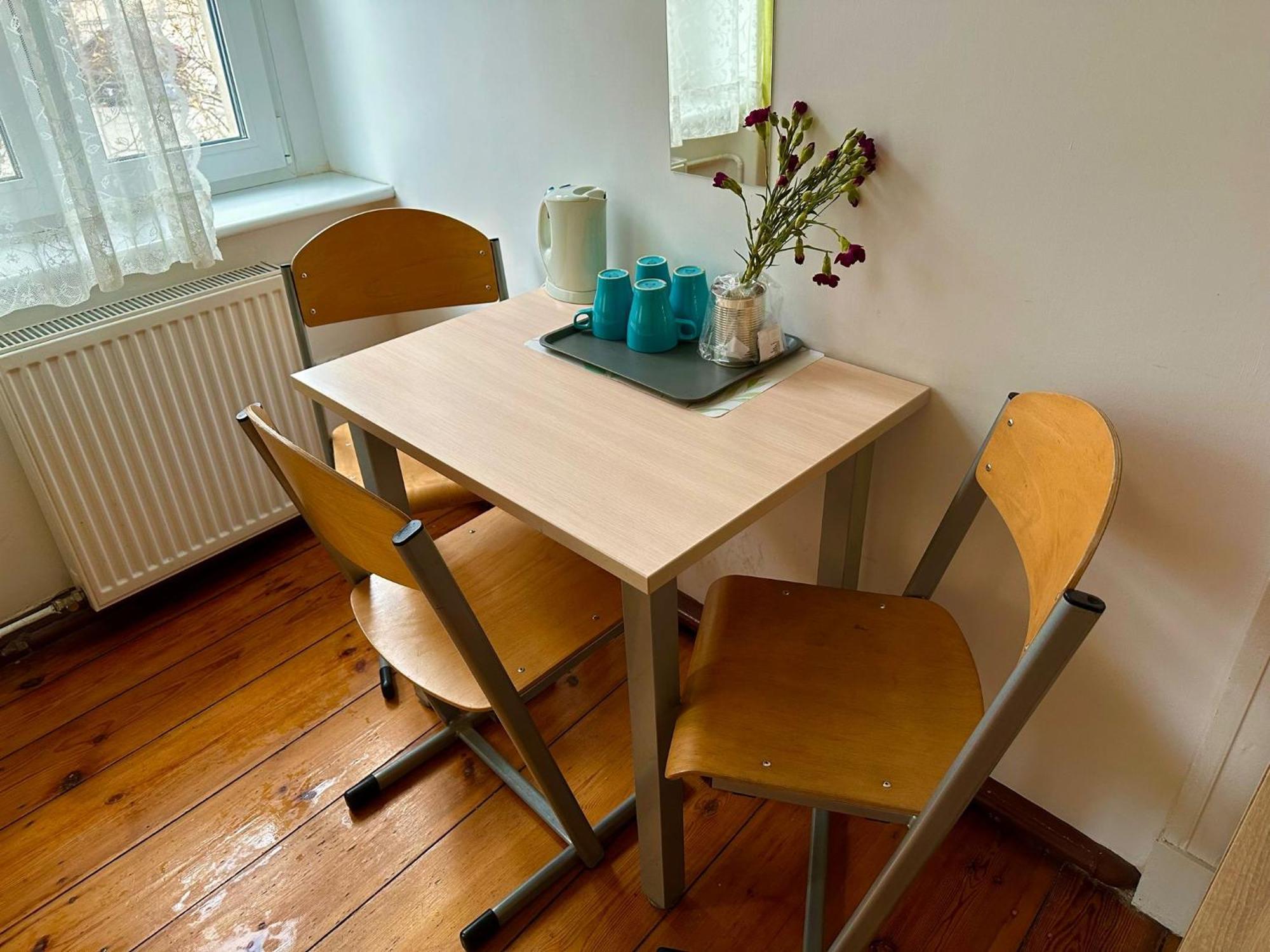 Lilia House Hostel Poznań Buitenkant foto